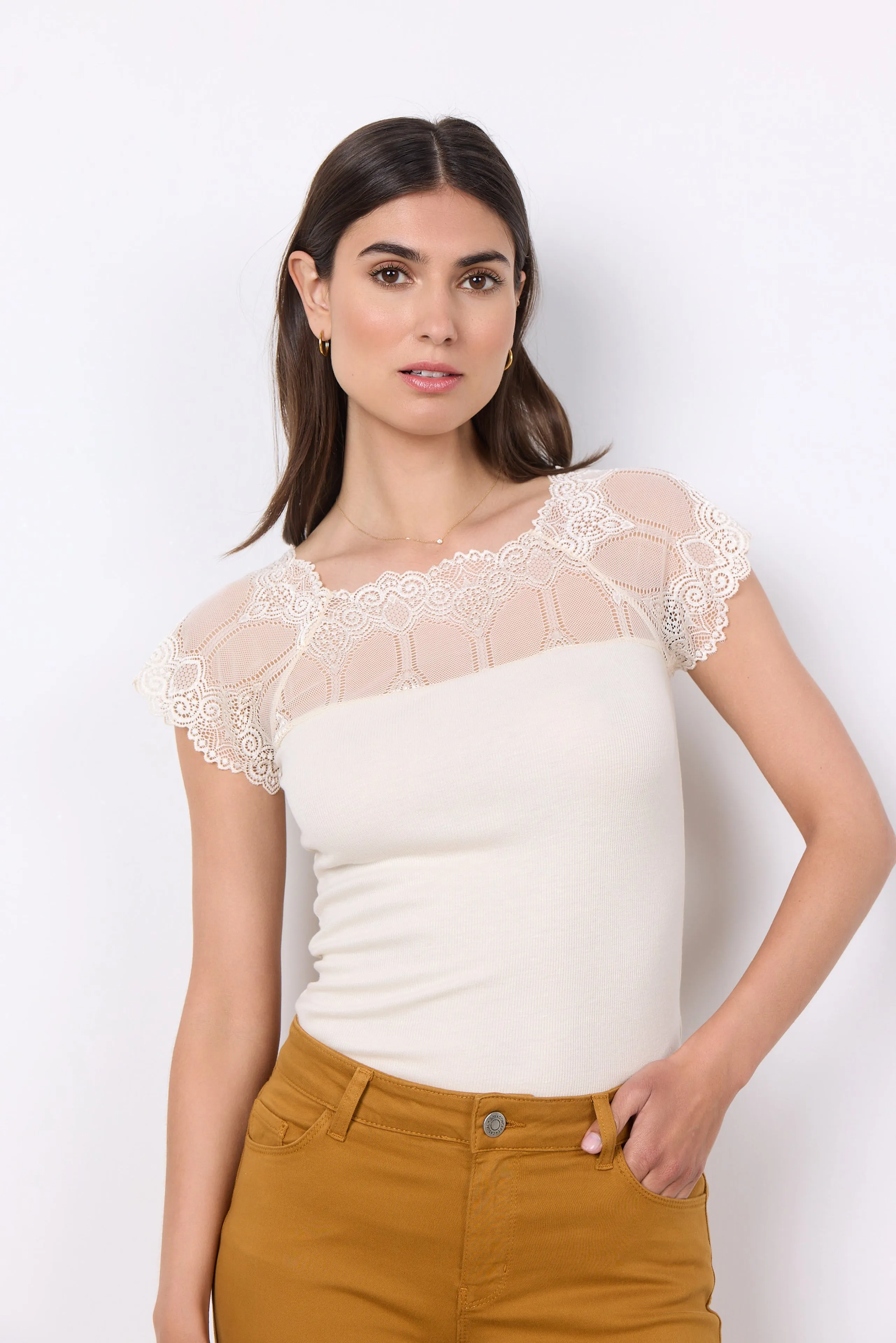 26129- Cream Lace Top - Soya Concept