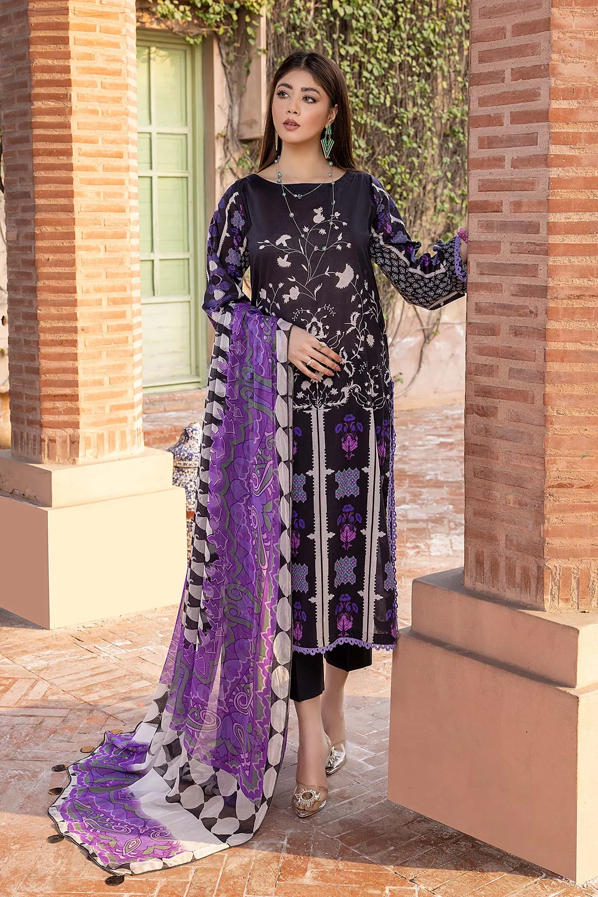 3-Pc Qaus C-Prints Printed Lawn Suit With Chiffon Dupatta QBW22-05-S