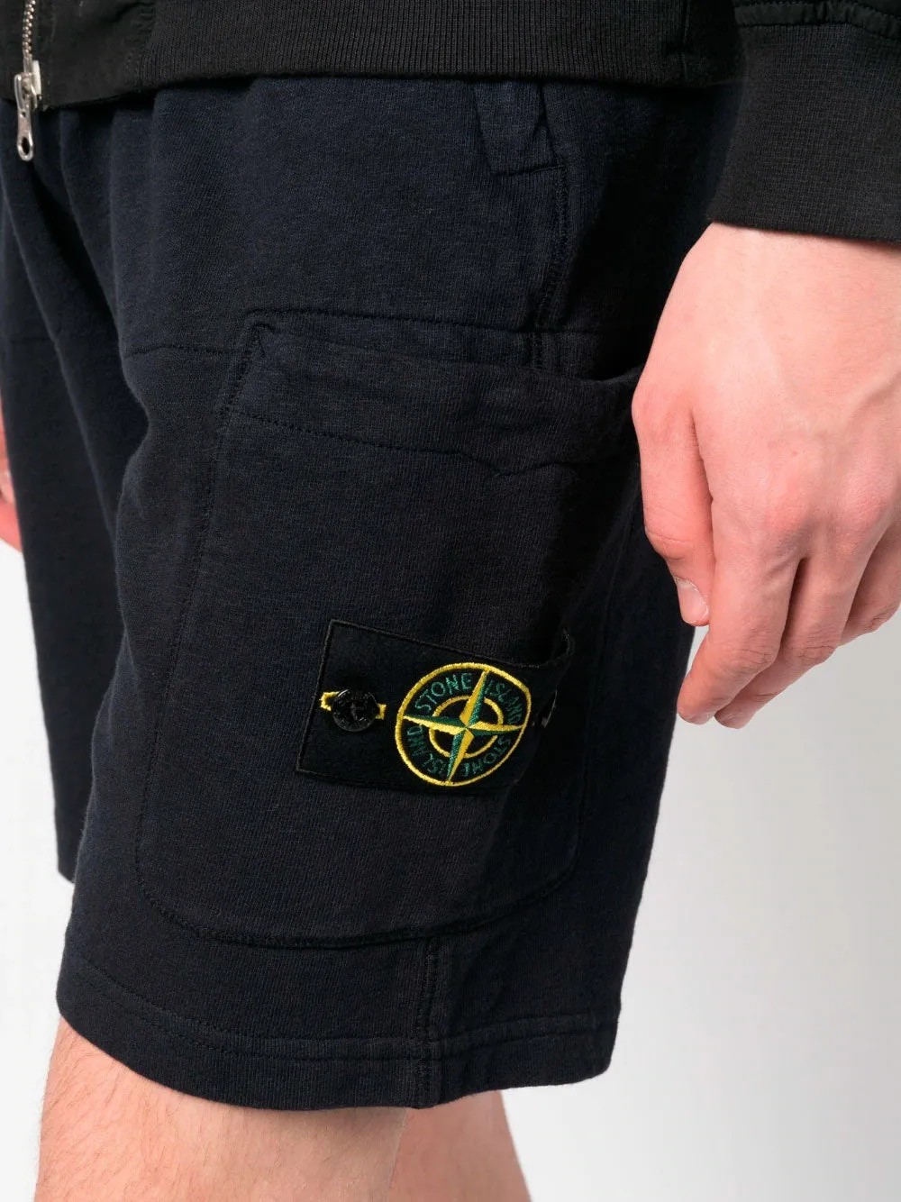 Compass-badge bermuda shorts