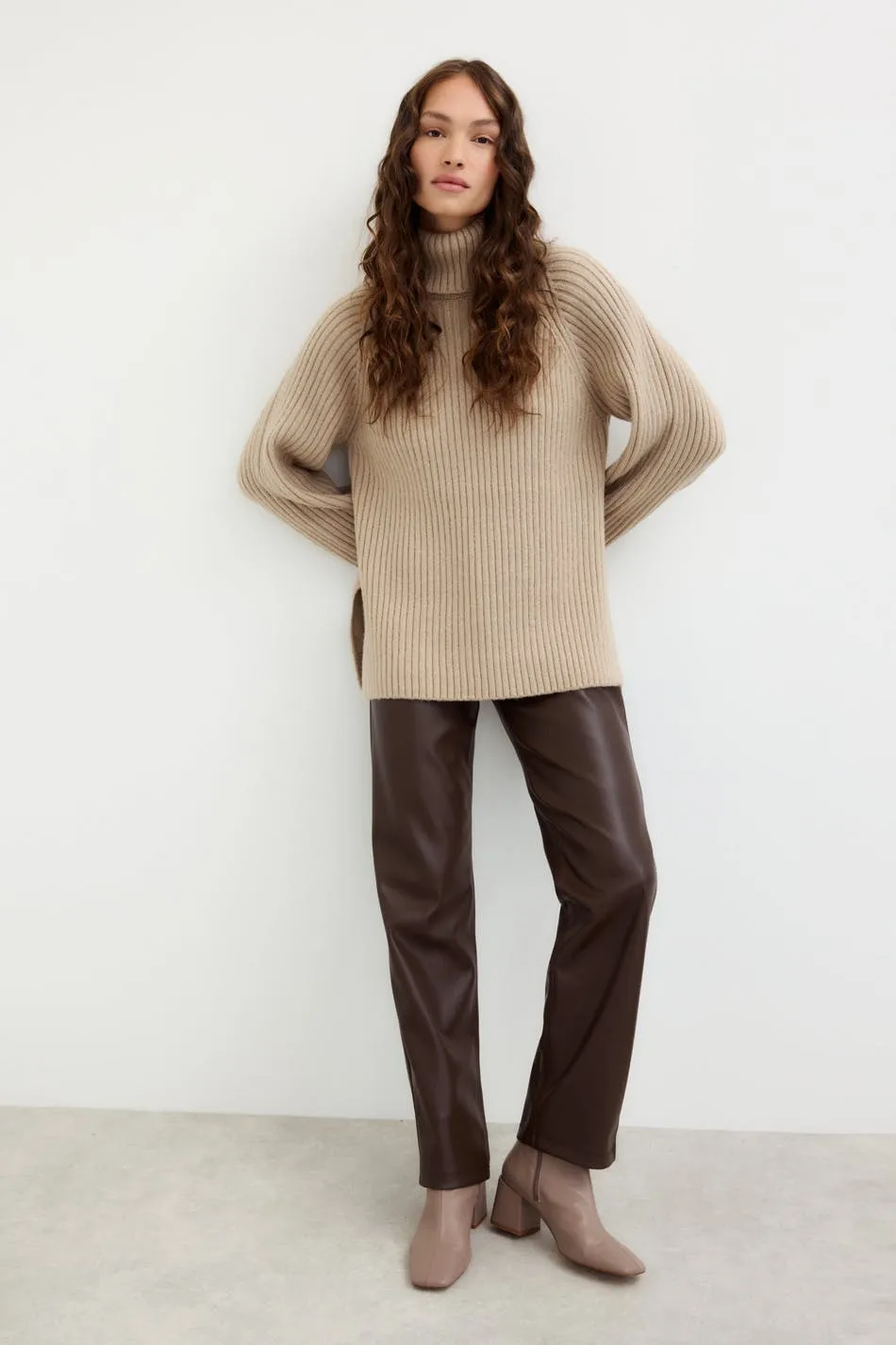 Jessa knitted sweater