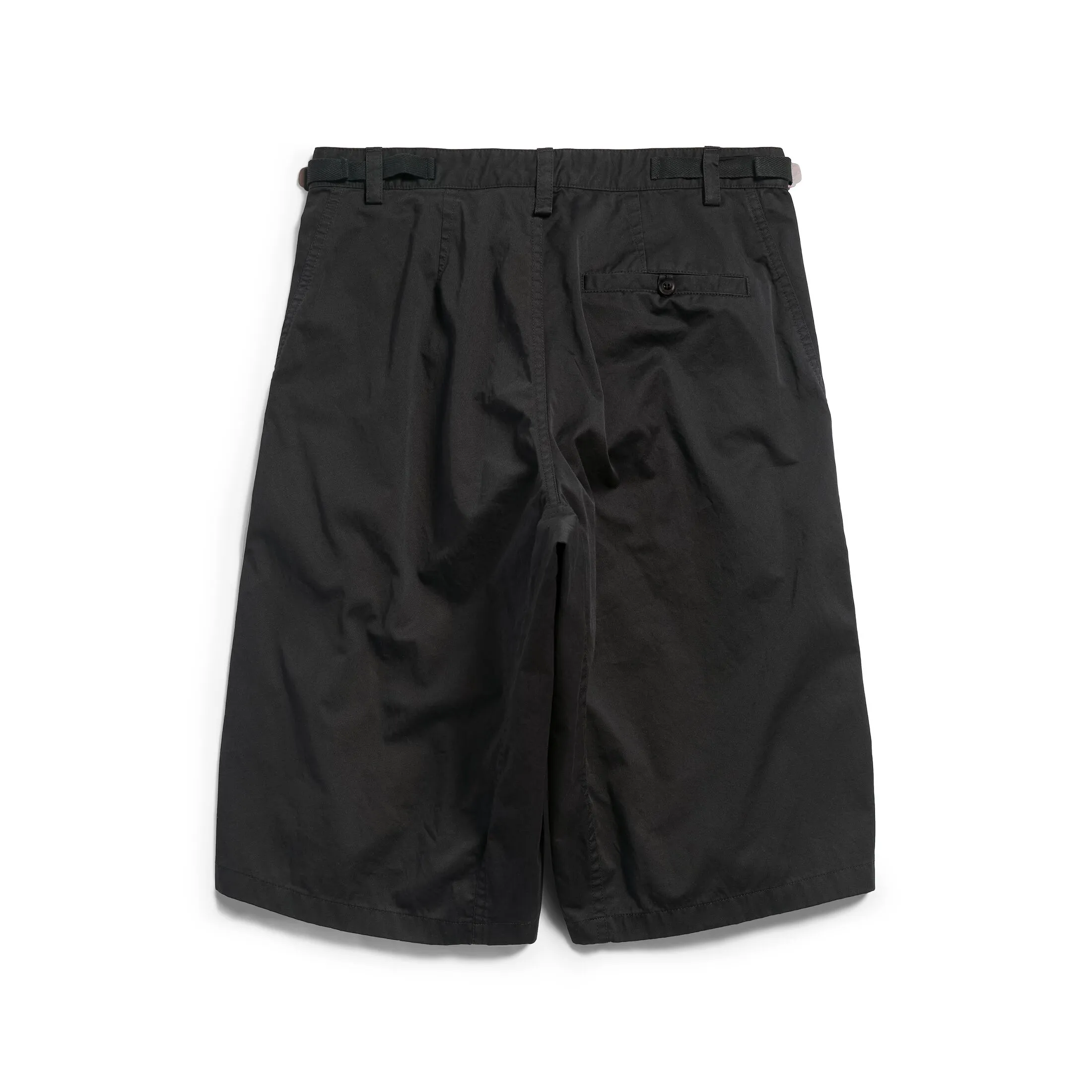 MINIMAL CARGO SHORTS IN BLACK