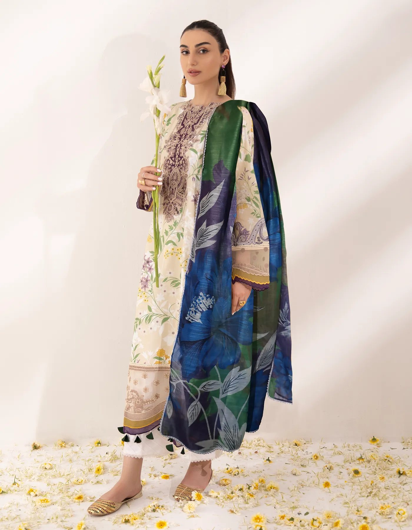 Nur by Shazme Embroidered Lawn Unstitched 3Pc Suit SH-08 ZINNIA