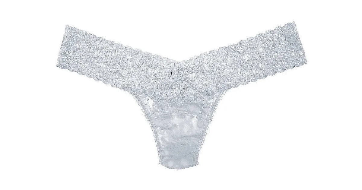 Signature Lace Low Rise Thong