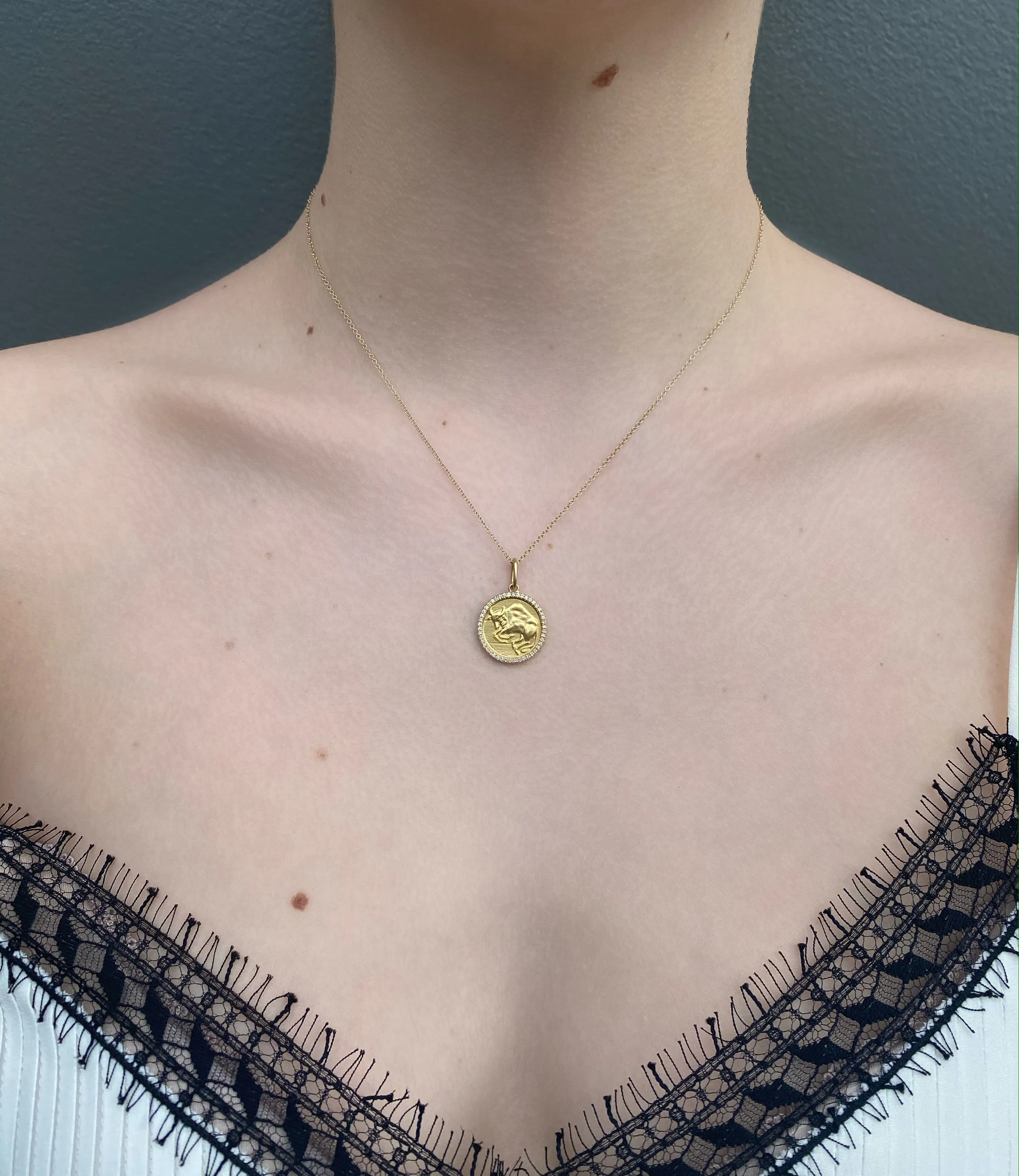 Taurus Zodiac Pendant April 21 - May 21